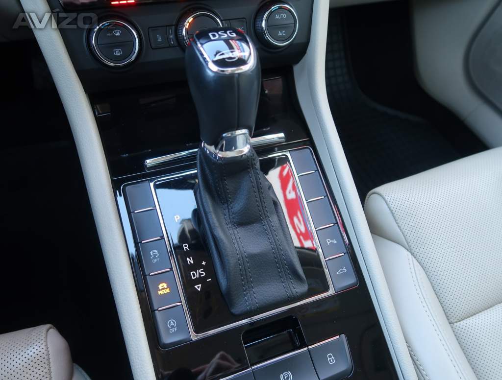 Foto inzerátu Škoda Superb 2.0 TDI