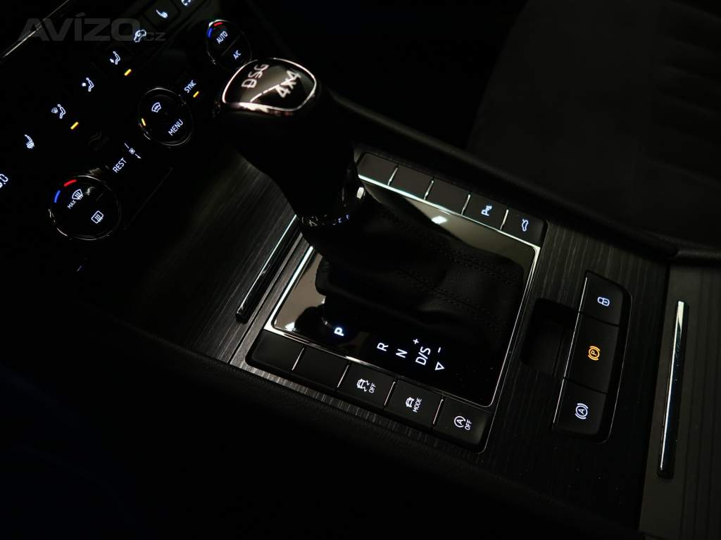 Foto inzerátu Škoda Superb 2.0 TDI