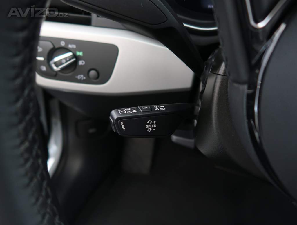 Foto inzerátu Audi A4 40 TDI