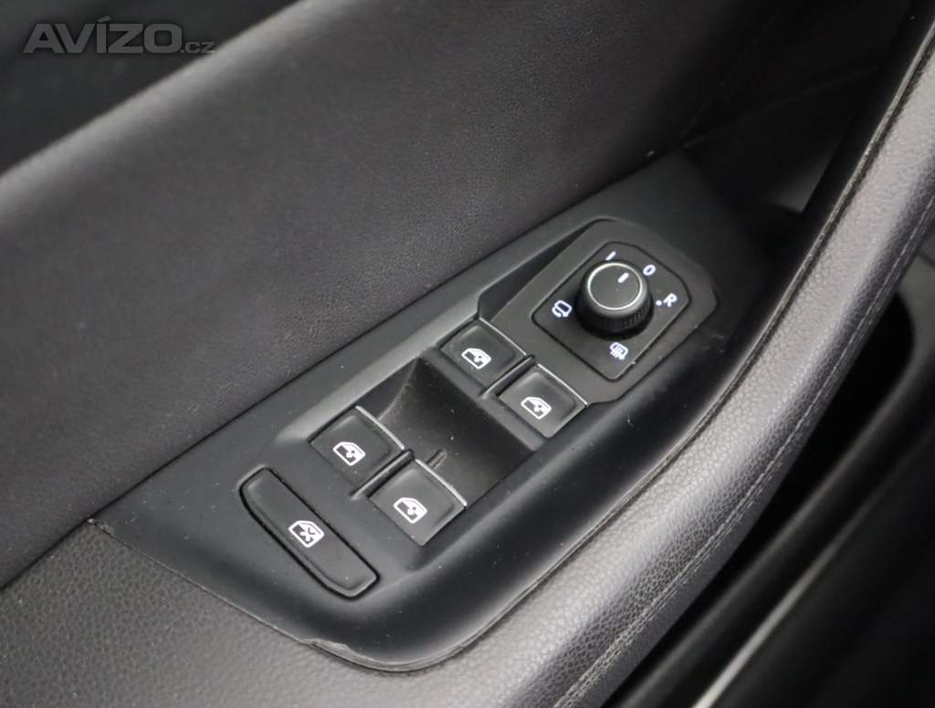 Foto inzerátu Volkswagen Passat 2.0 TDI