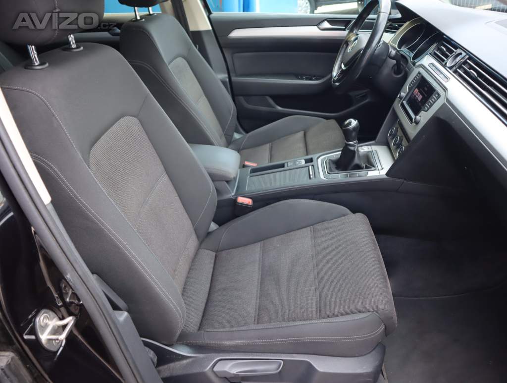 Foto inzerátu Volkswagen Passat 1.6 TDI