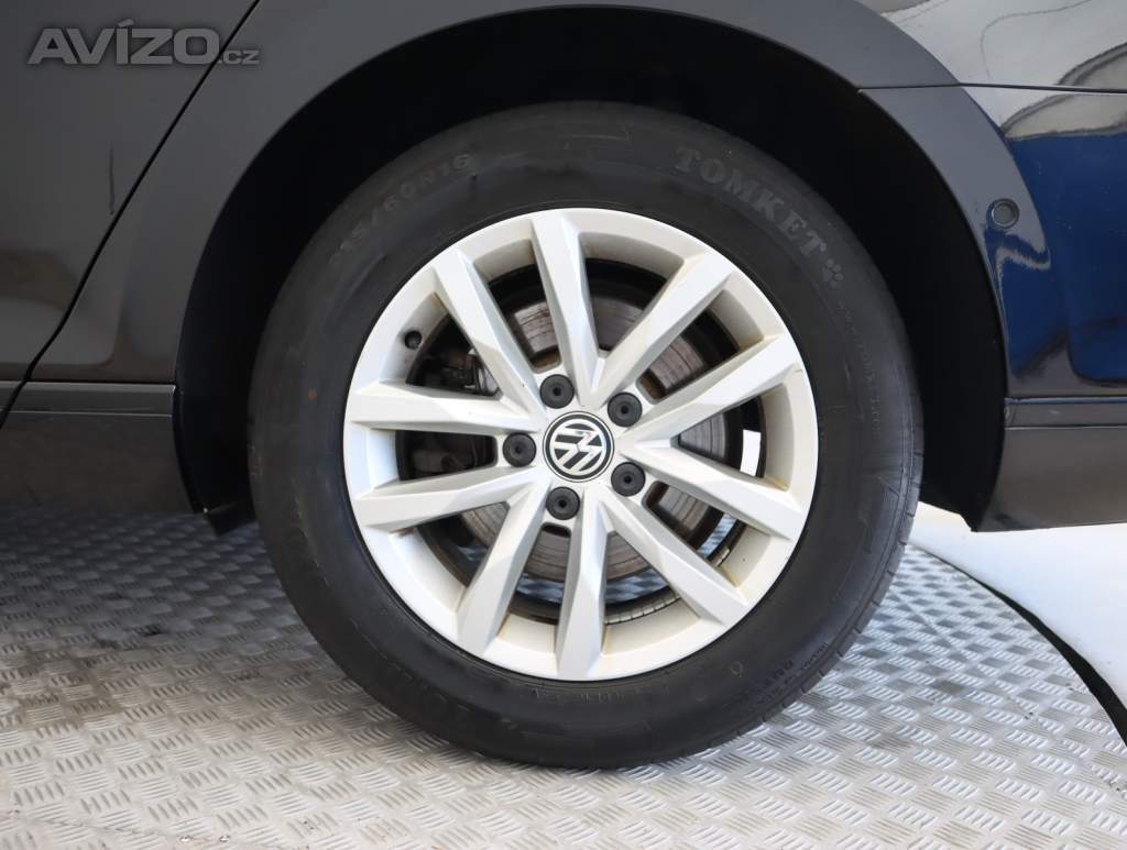 Foto inzerátu Volkswagen Passat 1.6 TDI