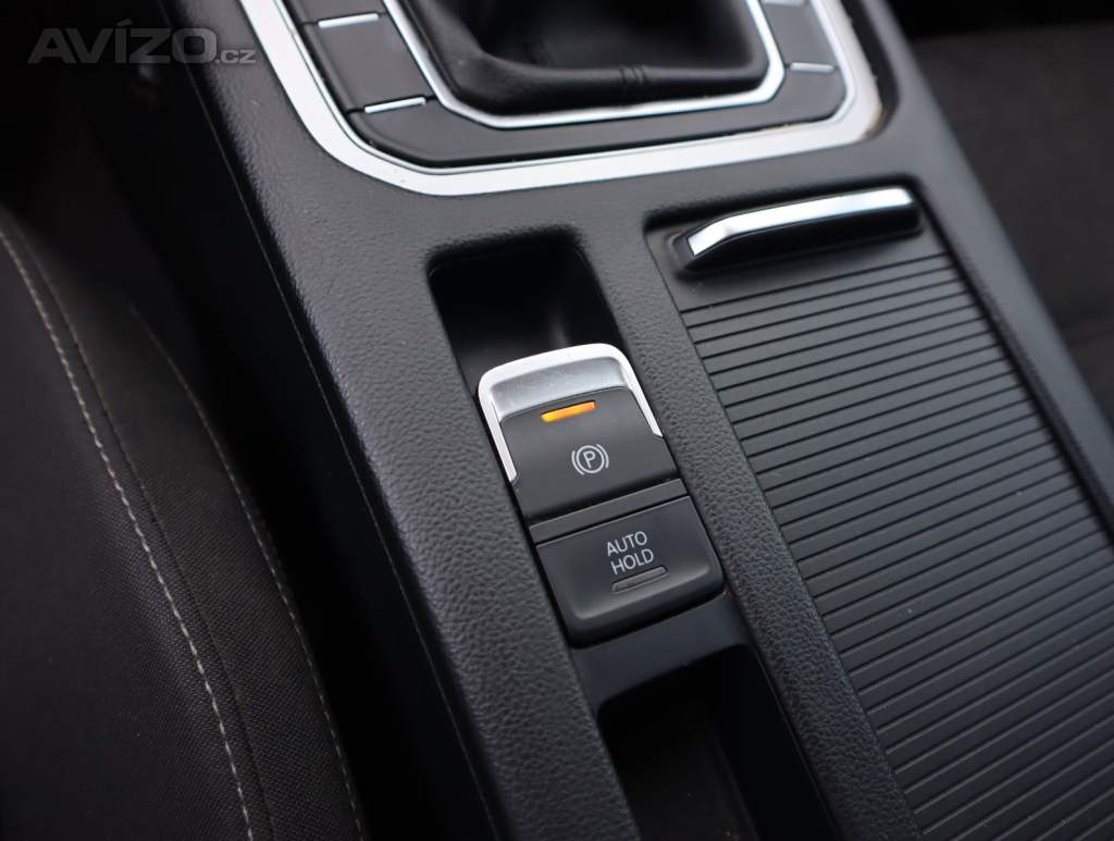 Foto inzerátu Volkswagen Passat 1.6 TDI