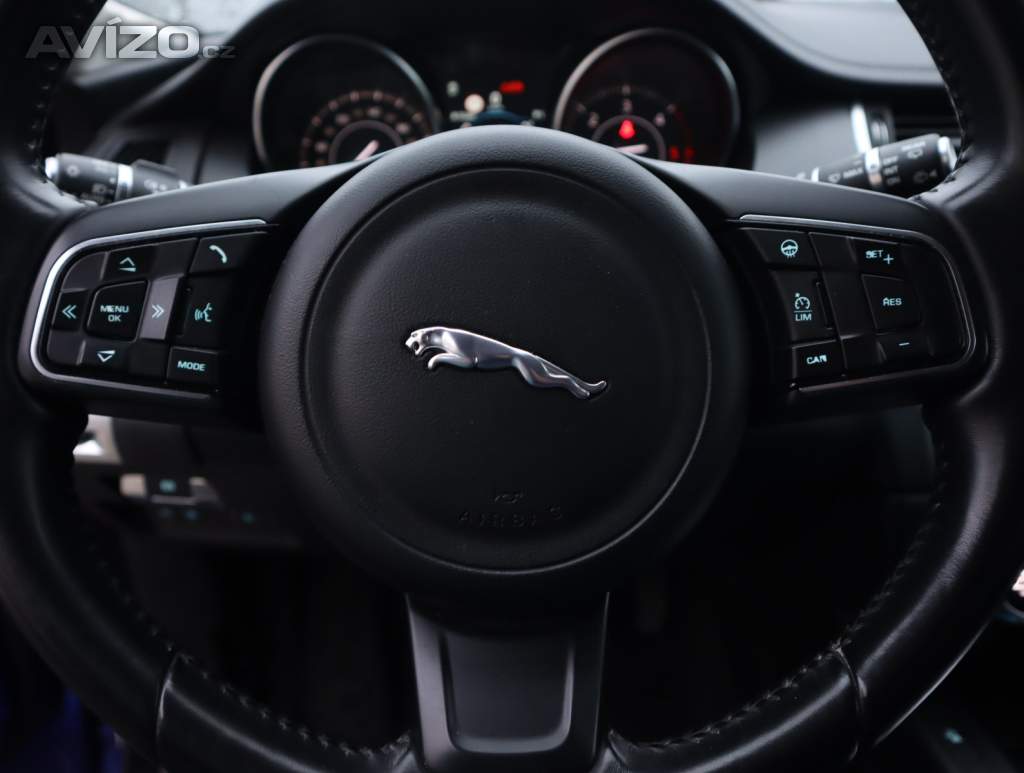 Foto inzerátu Jaguar E-Pace D150