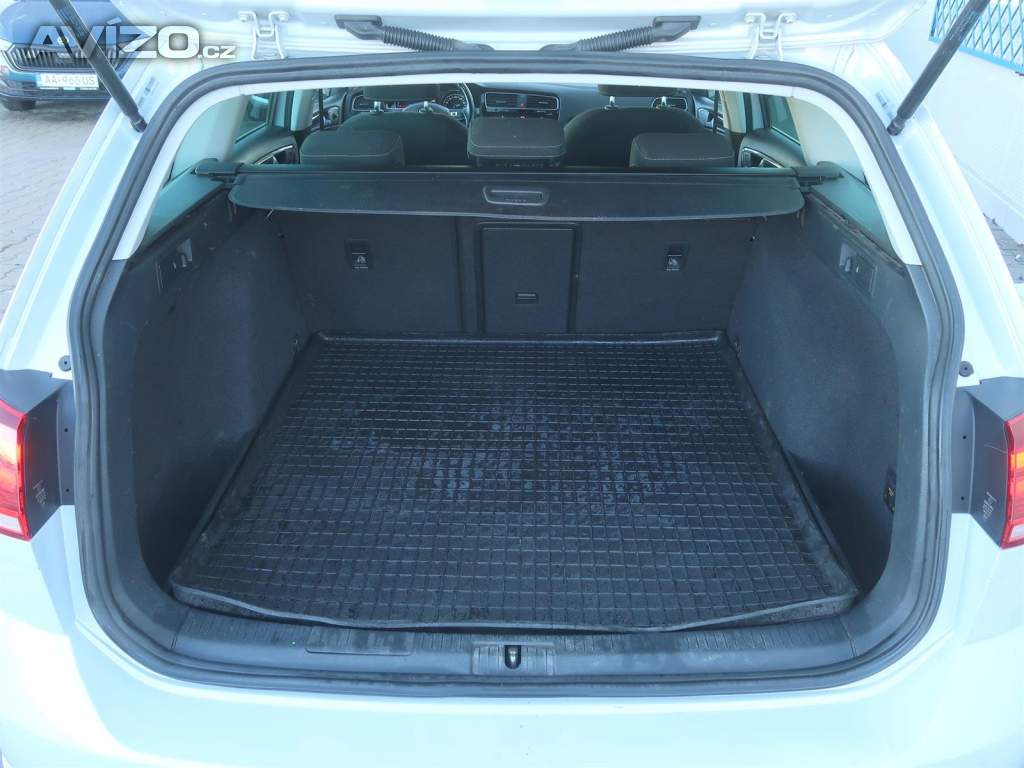 Foto inzerátu Volkswagen Golf 2.0 TDI