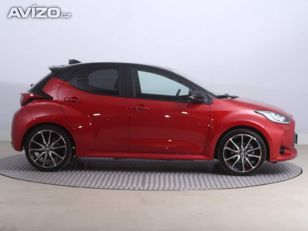 Foto inzerátu Toyota Yaris 1.5 VVT-i Hybrid