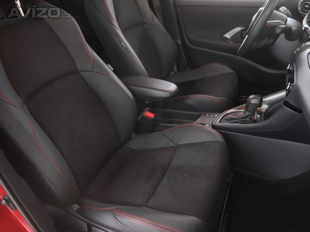 Foto inzerátu Toyota Yaris 1.5 VVT-i Hybrid