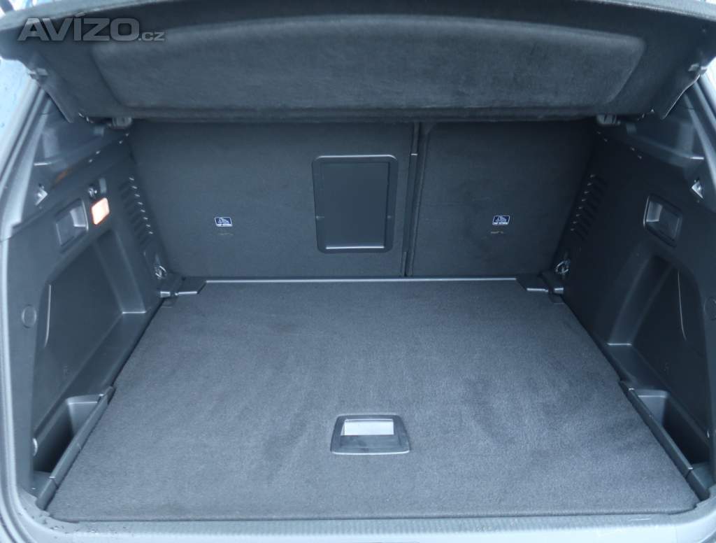 Foto inzerátu Peugeot 3008 1.2 PureTech