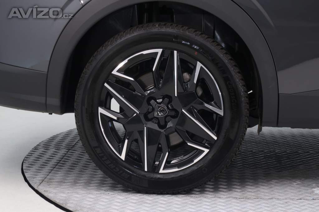 Foto inzerátu Peugeot 5008 PureTech 130
