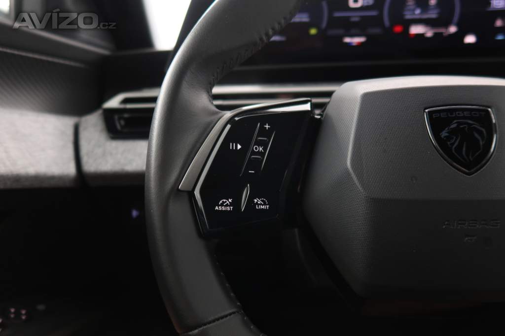 Foto inzerátu Peugeot 5008 PureTech 130