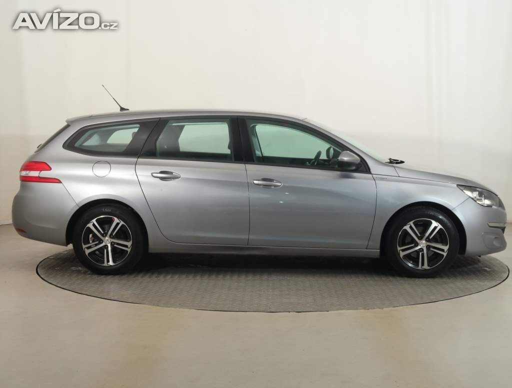 Foto inzerátu Peugeot 308 1.2 PureTech