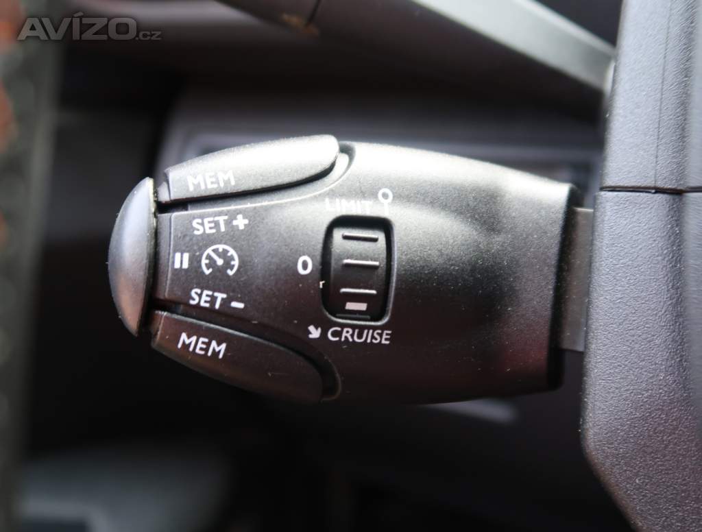 Foto inzerátu Peugeot 3008 1.2 PureTech