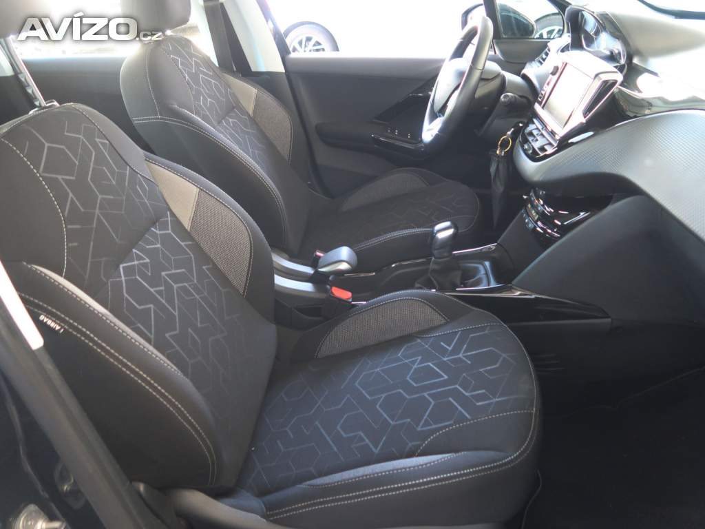 Foto inzerátu Peugeot 2008 1.2 PureTech
