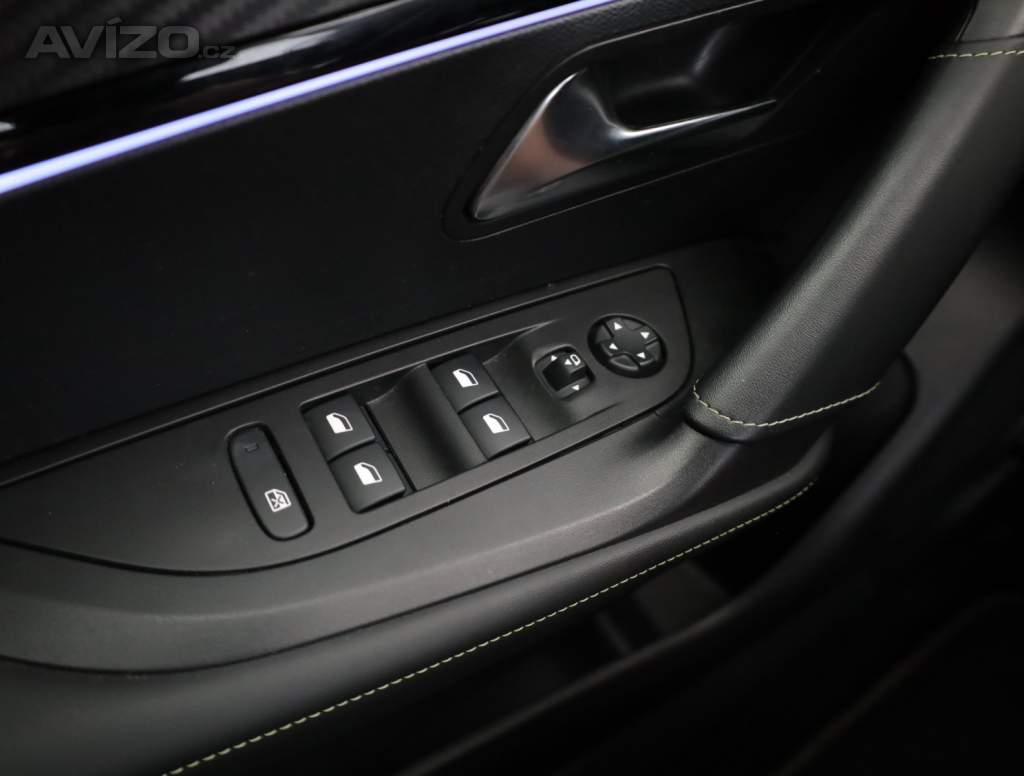 Foto inzerátu Peugeot 2008 1.2 PureTech