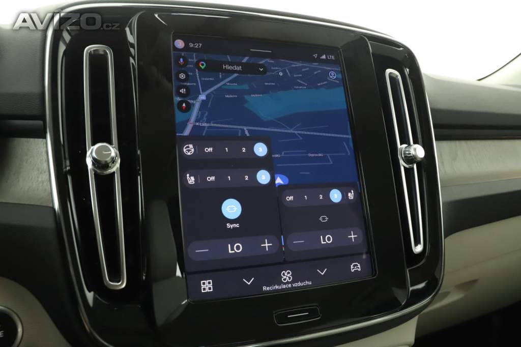 Foto inzerátu Volvo XC40 B4