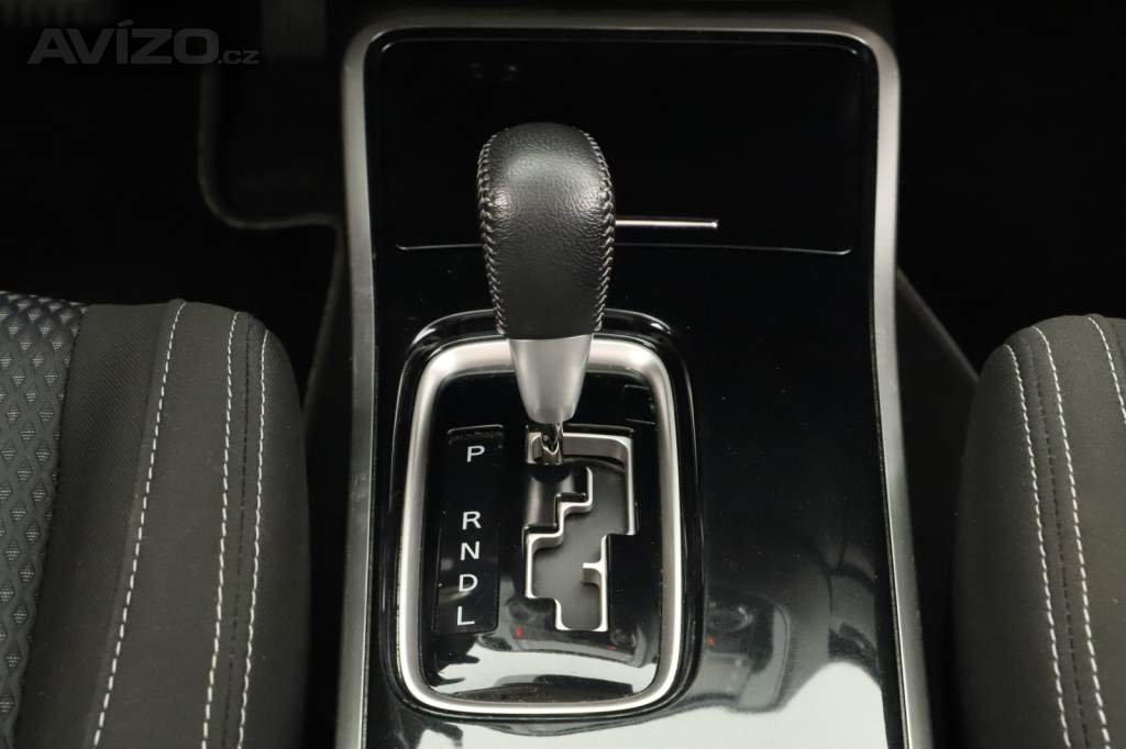 Foto inzerátu Mitsubishi Outlander 2.2 DI-D