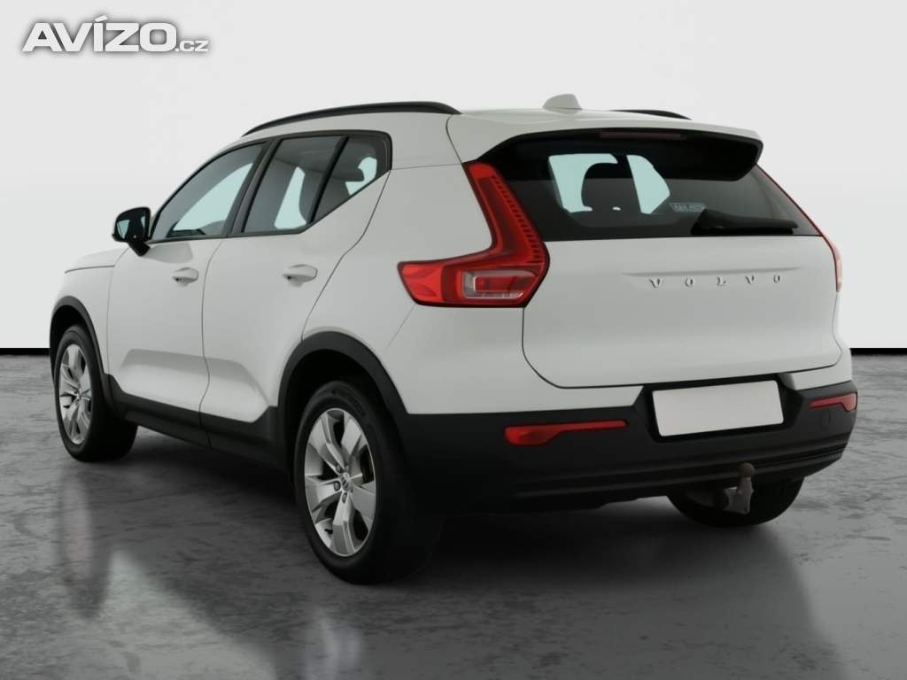 Foto inzerátu Volvo XC40 T3
