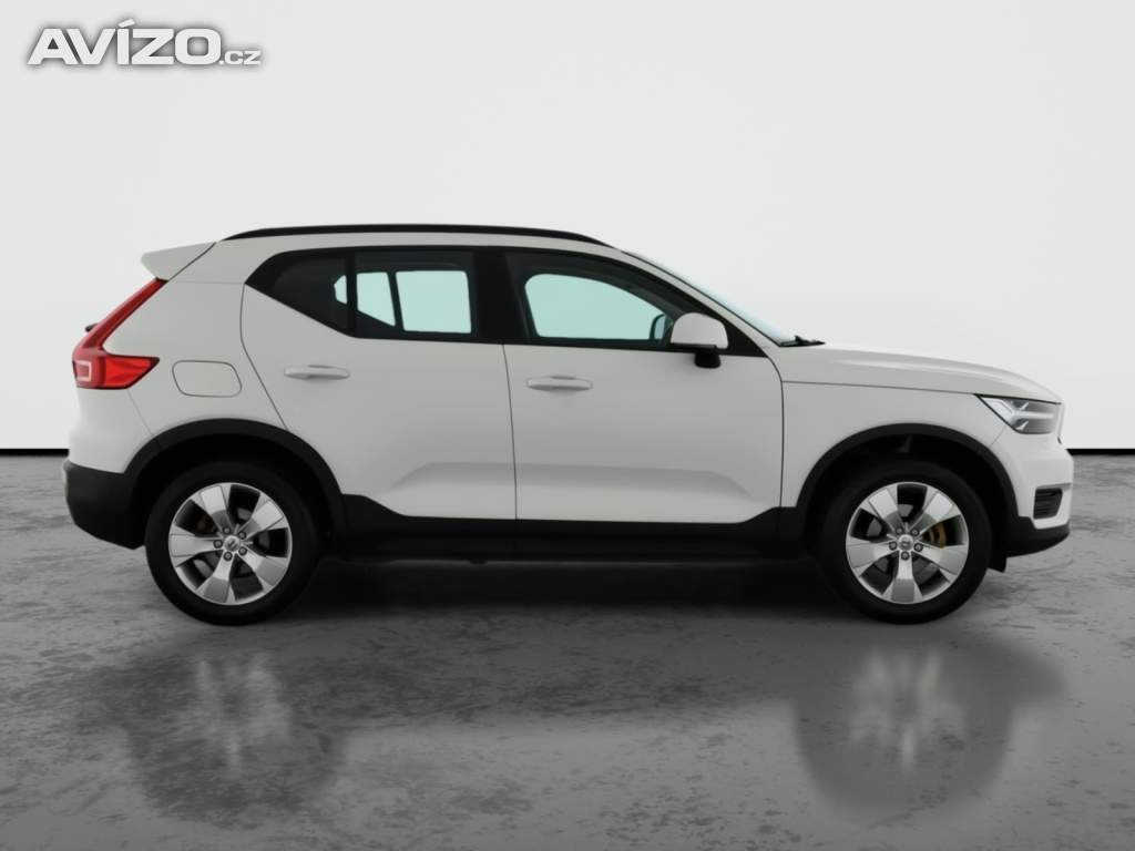 Foto inzerátu Volvo XC40 T3