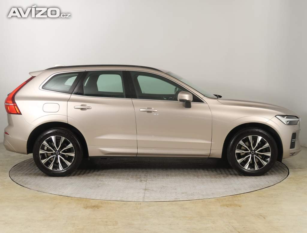 Foto inzerátu Volvo XC60 B4 AWD
