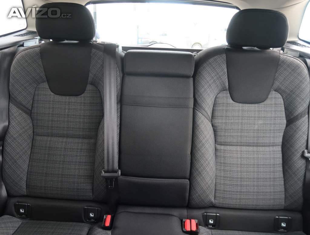 Foto inzerátu Volvo XC60 B4 AWD