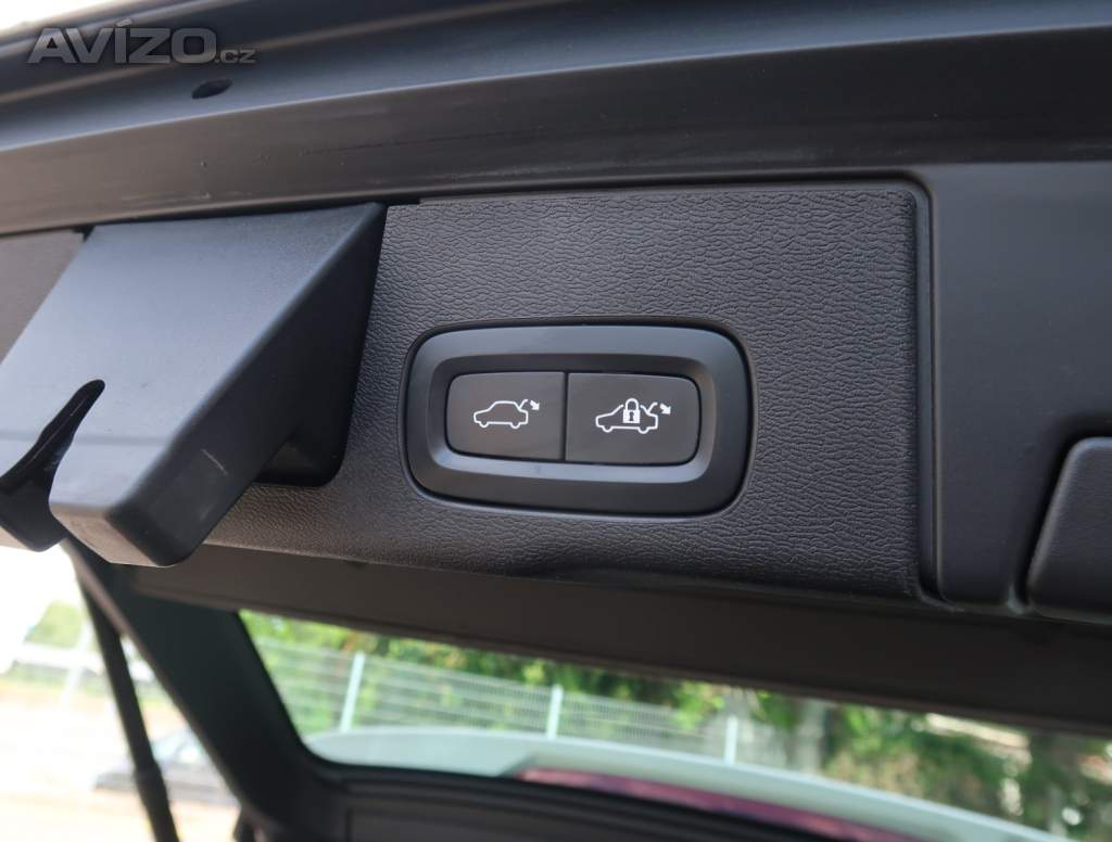 Foto inzerátu Volvo XC60 B4 AWD