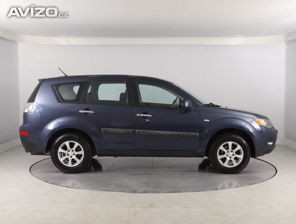 Foto inzerátu Mitsubishi Outlander 2.4 MIVEC