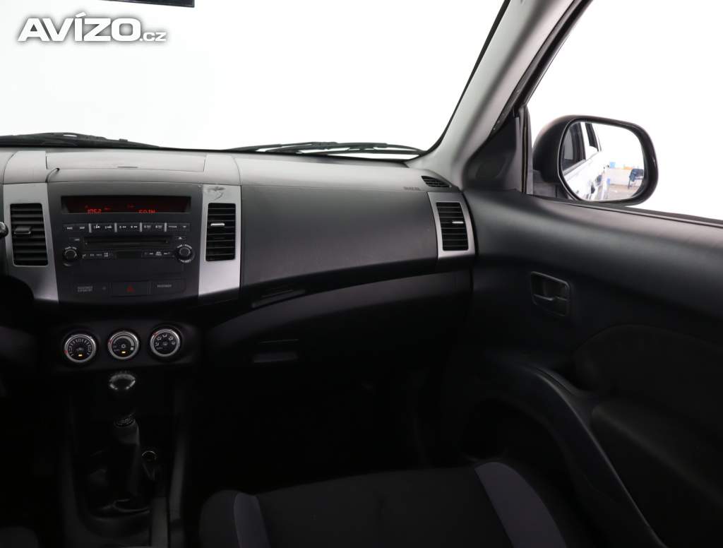 Foto inzerátu Mitsubishi Outlander 2.4 MIVEC
