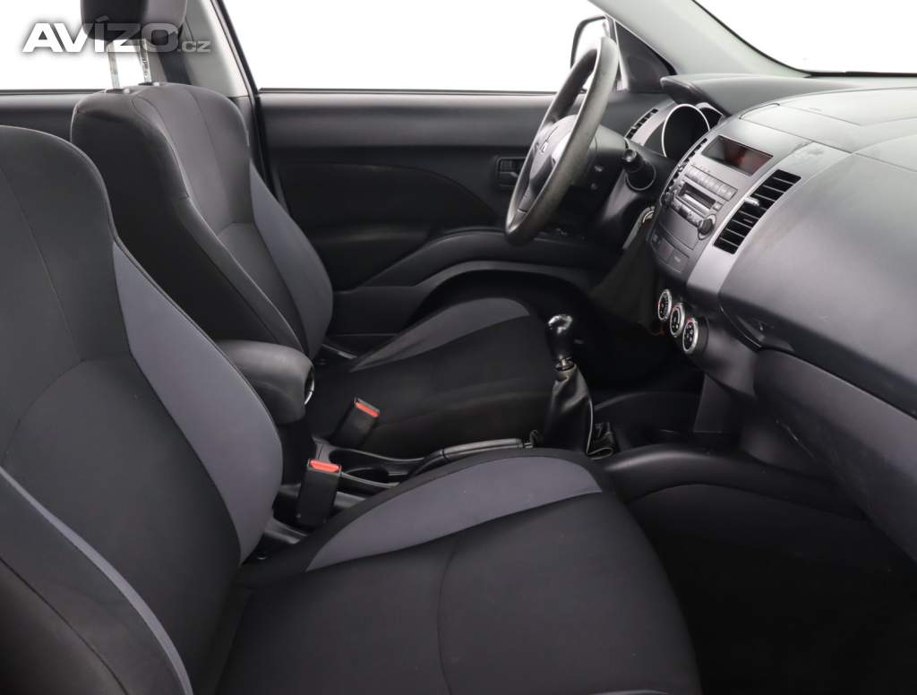 Foto inzerátu Mitsubishi Outlander 2.4 MIVEC