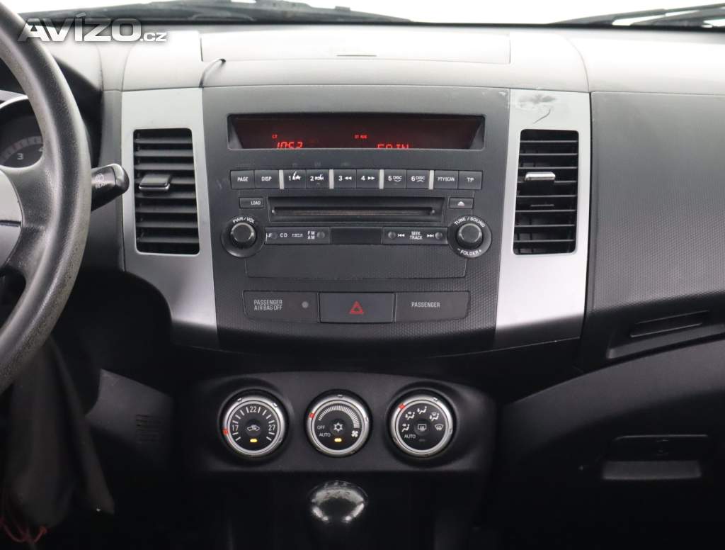 Foto inzerátu Mitsubishi Outlander 2.4 MIVEC