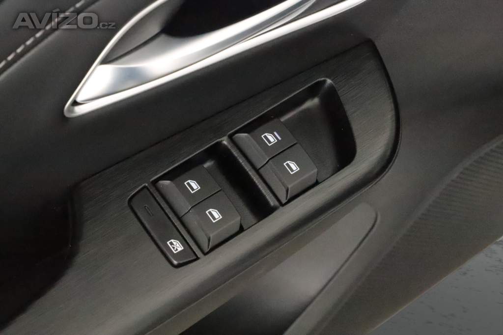 Foto inzerátu MG ZS SUV 1.5 i