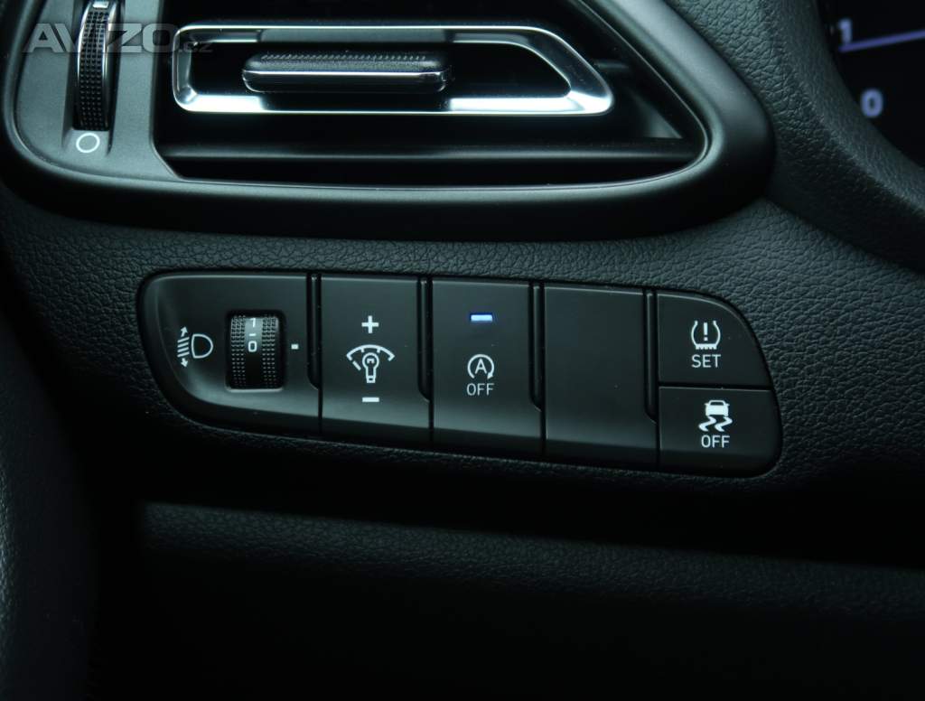 Foto inzerátu Hyundai i30 1.5 T-GDI MHEV