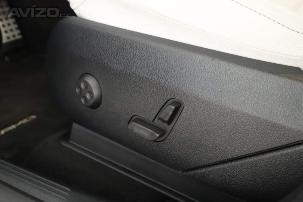 Foto inzerátu Mercedes GLC GLC 300 e 4MATIC