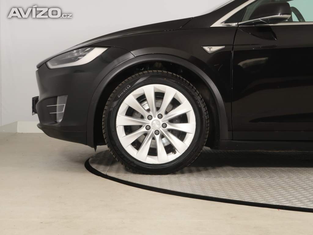 Foto inzerátu Tesla Model X 90D