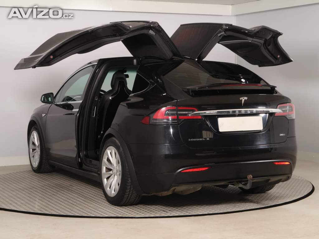 Foto inzerátu Tesla Model X 90D