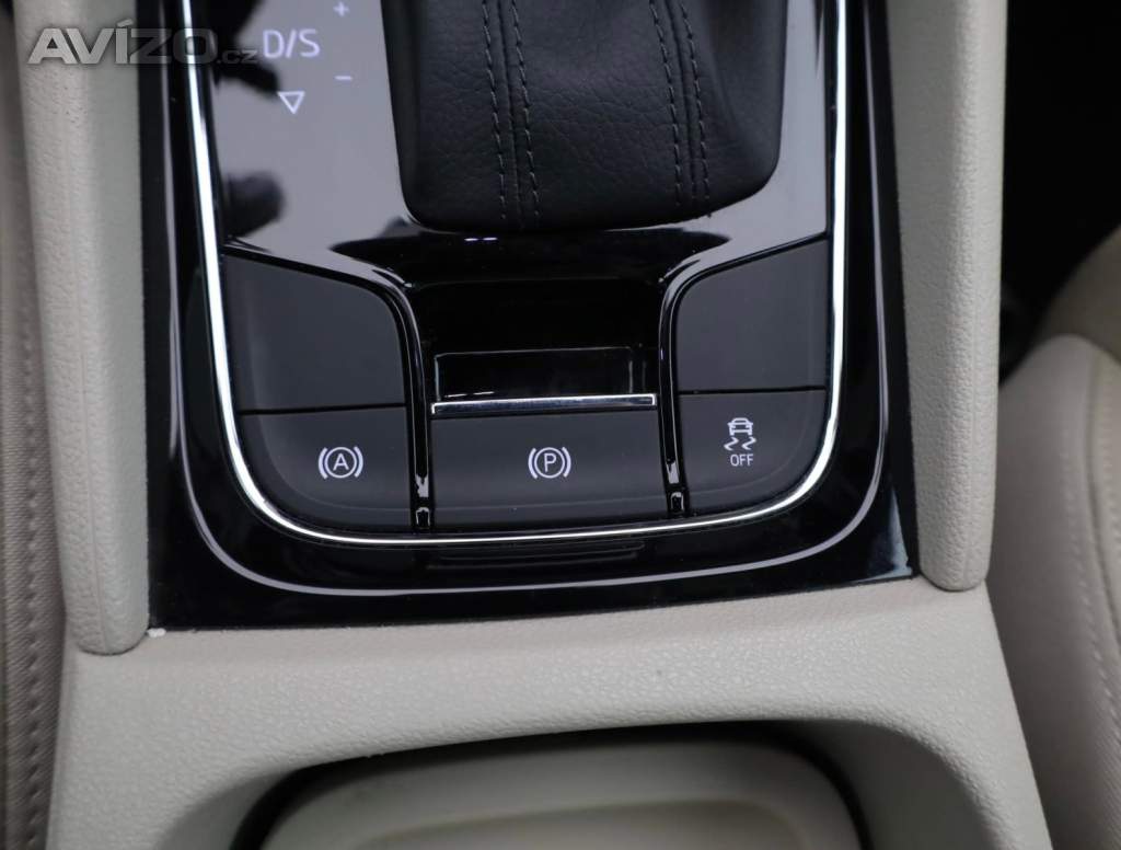 Foto inzerátu Skoda Karoq 1.5 TSI