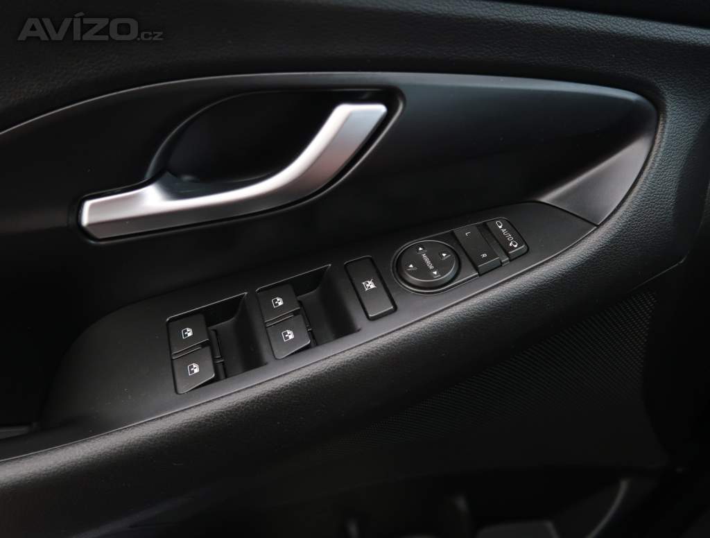 Foto inzerátu Hyundai i30 1.5 T-GDI MHEV