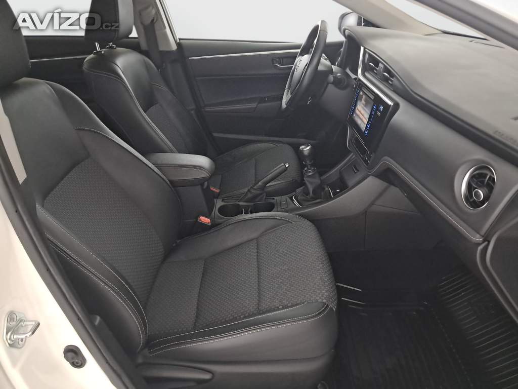 Foto inzerátu Toyota Corolla 1.6 Valvematic
