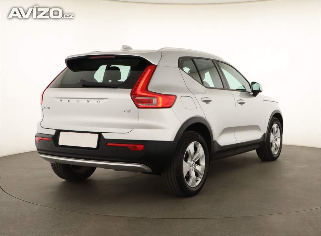 Foto inzerátu Volvo XC40 T3