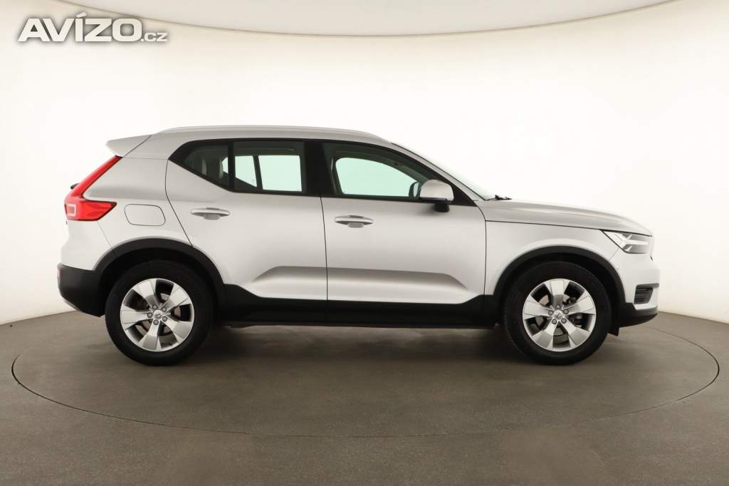 Foto inzerátu Volvo XC40 T3