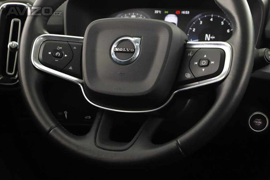 Foto inzerátu Volvo XC40 T3