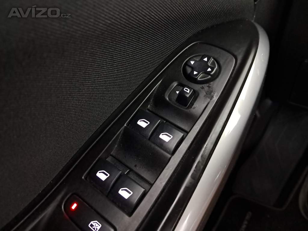 Foto inzerátu Opel Grandland 1.2 Turbo