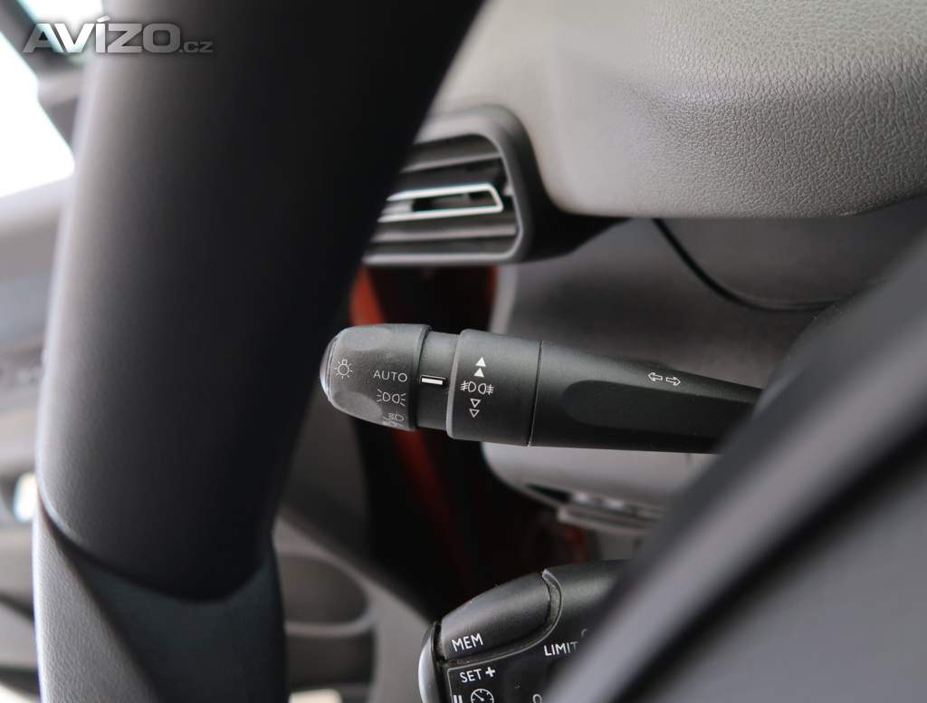 Foto inzerátu Peugeot Rifter 1.2 PureTech