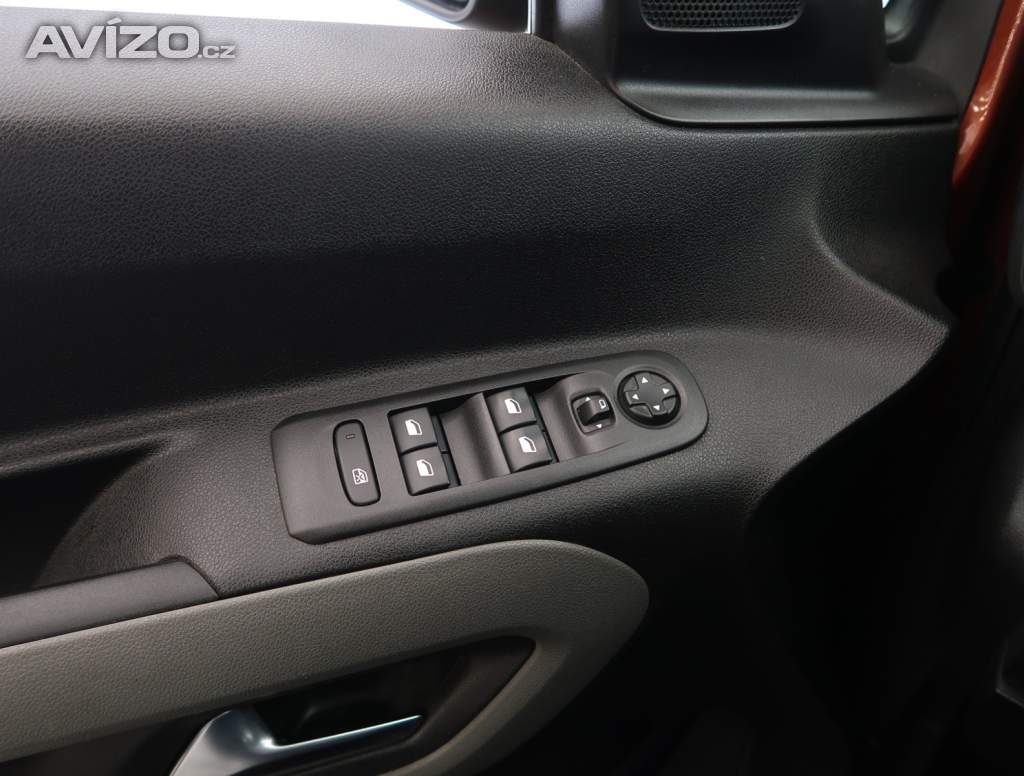 Foto inzerátu Peugeot Rifter 1.2 PureTech