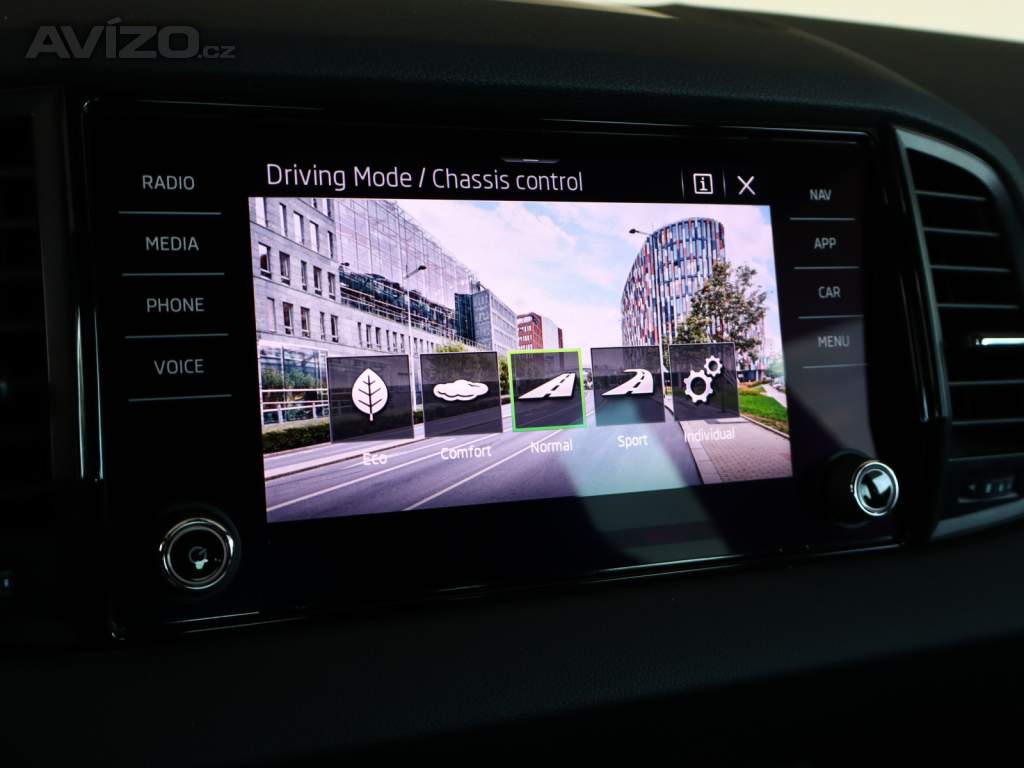 Foto inzerátu Skoda Karoq 1.5 TSI