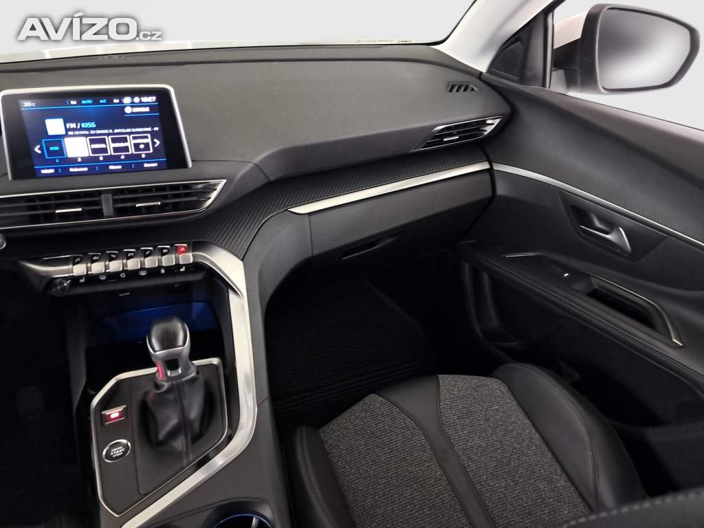 Foto inzerátu Peugeot 5008 PureTech 130