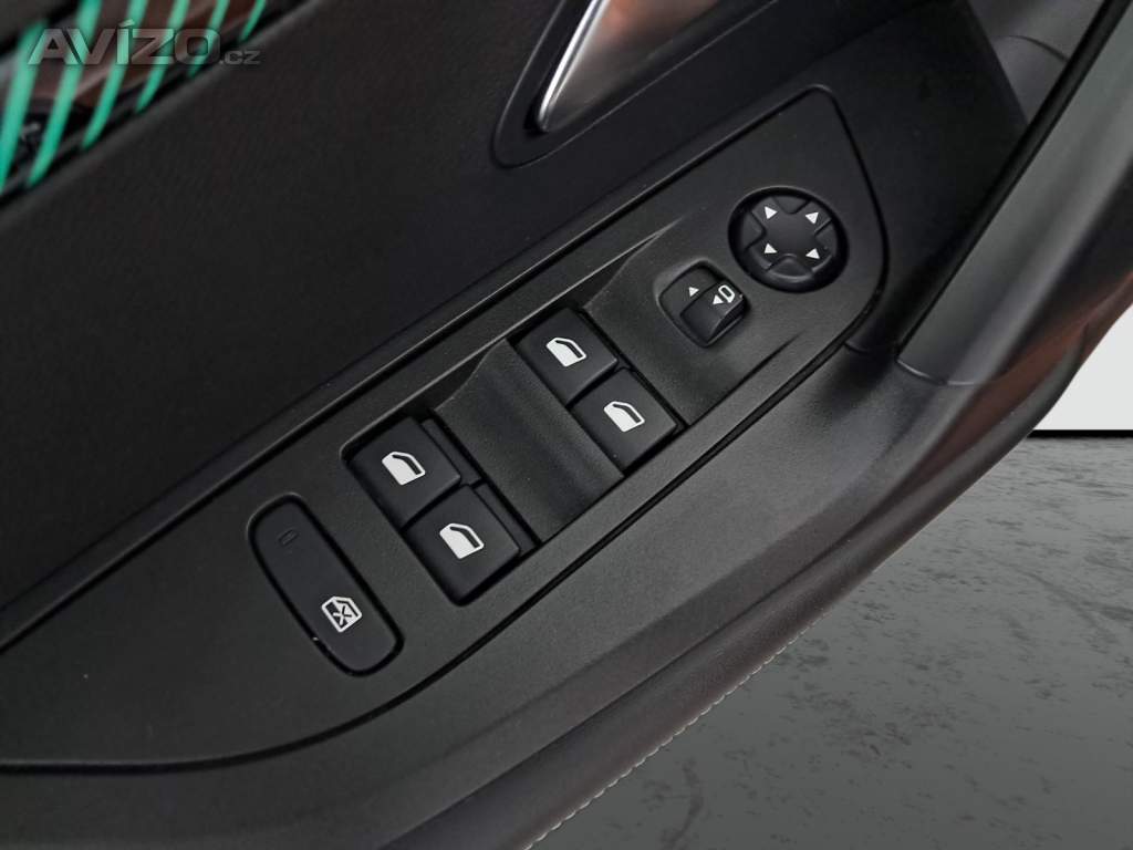 Foto inzerátu Peugeot 2008 1.2 PureTech