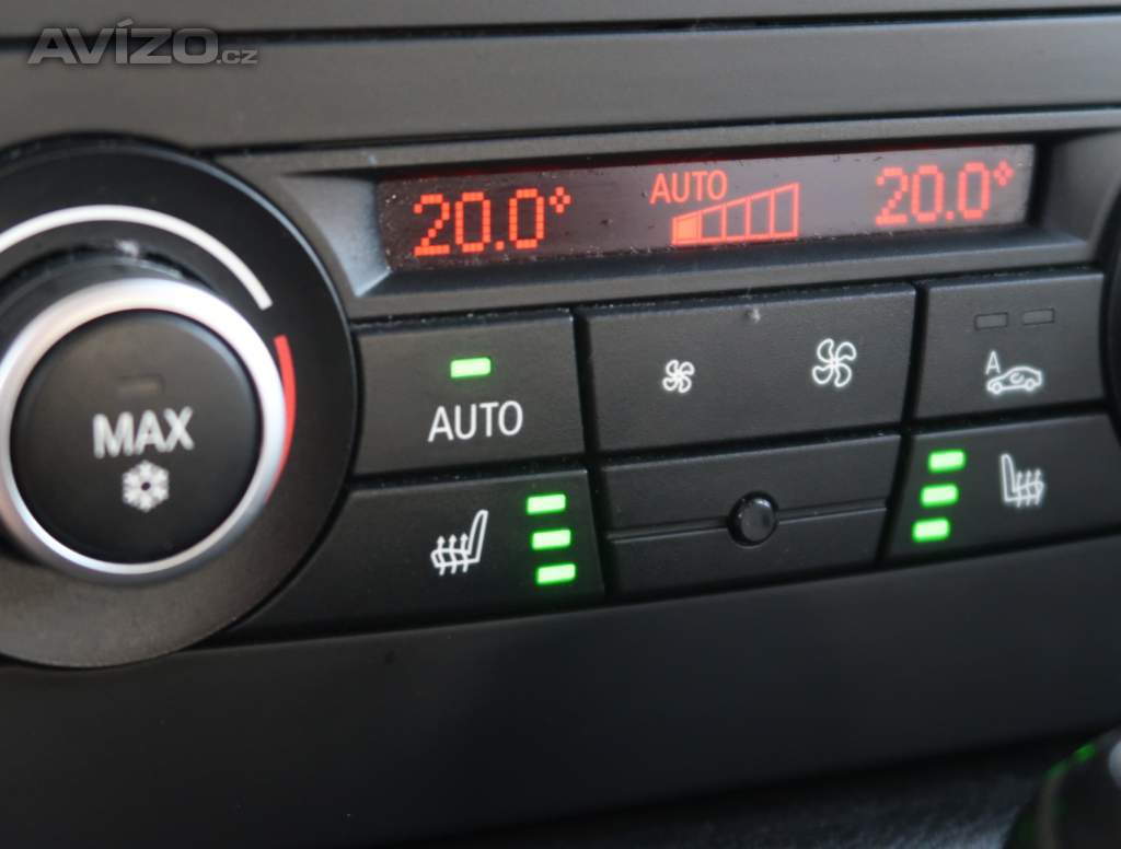 Foto inzerátu BMW X1 xDrive18d