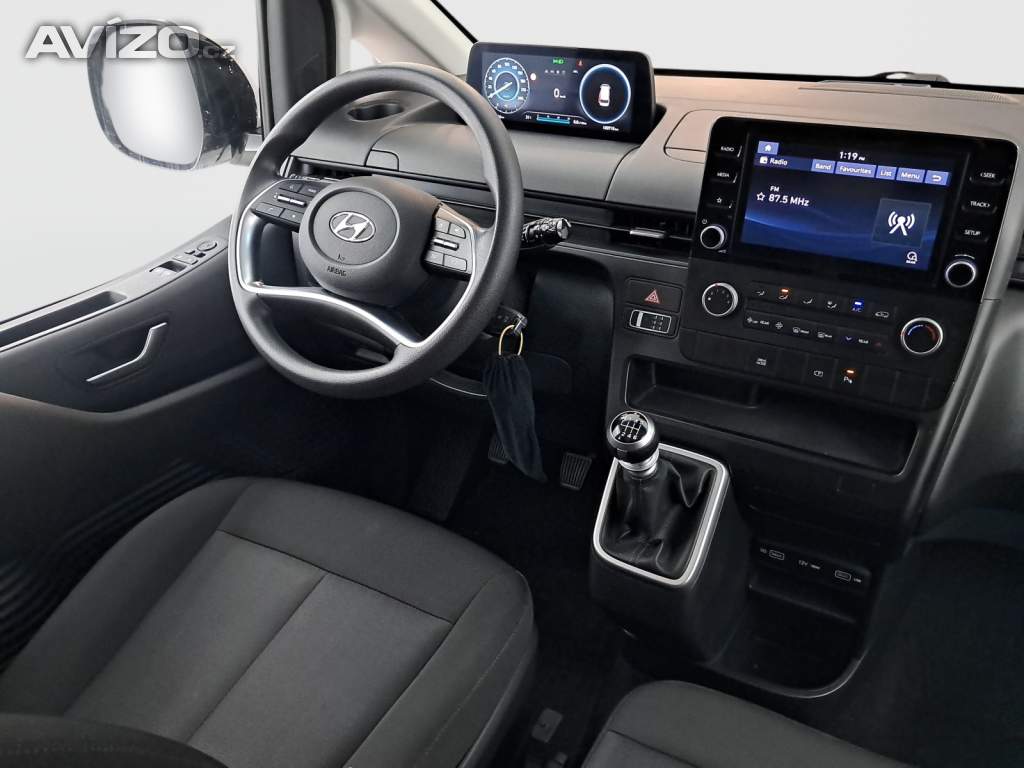 Foto inzerátu Hyundai Staria 2.2 CRDi