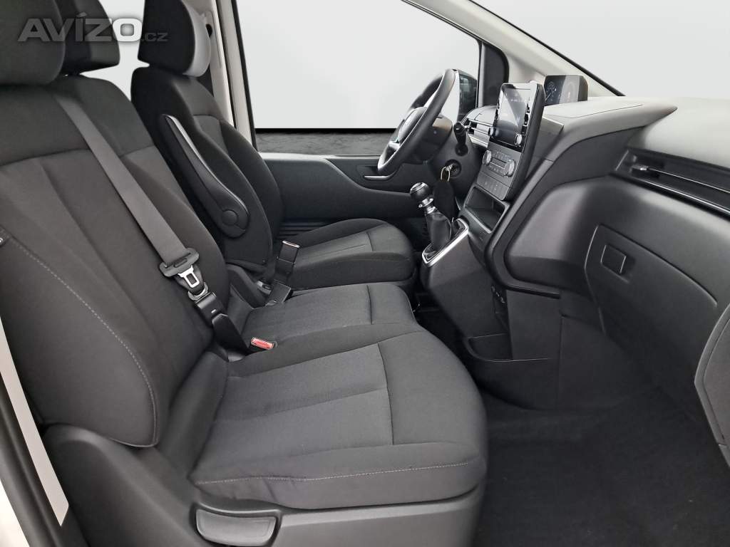 Foto inzerátu Hyundai Staria 2.2 CRDi