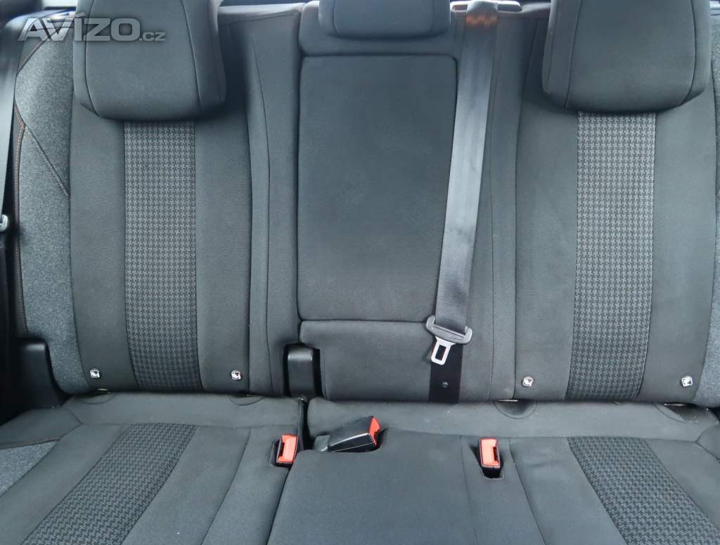 Foto inzerátu Peugeot 3008 1.2 PureTech